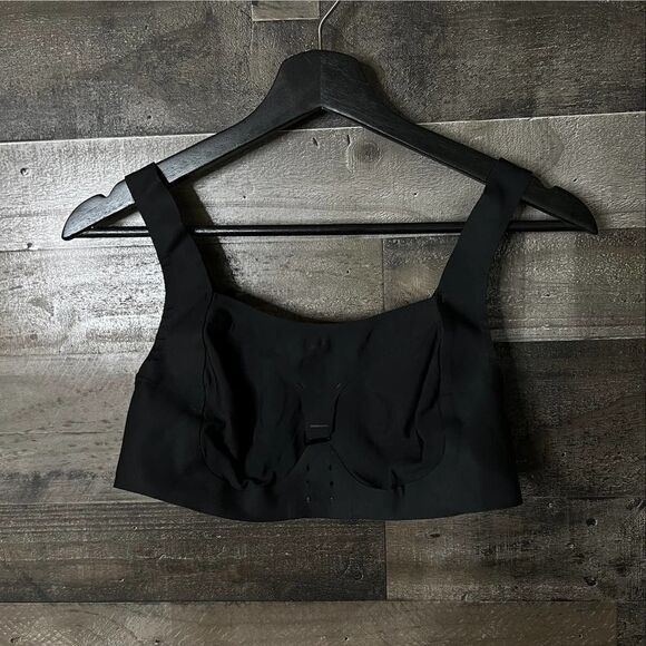 Nike Sports Bra 34C - Picture 1 of 3